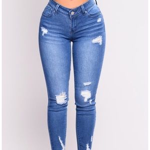 BRAND NEW FASHION NOVA JEANS